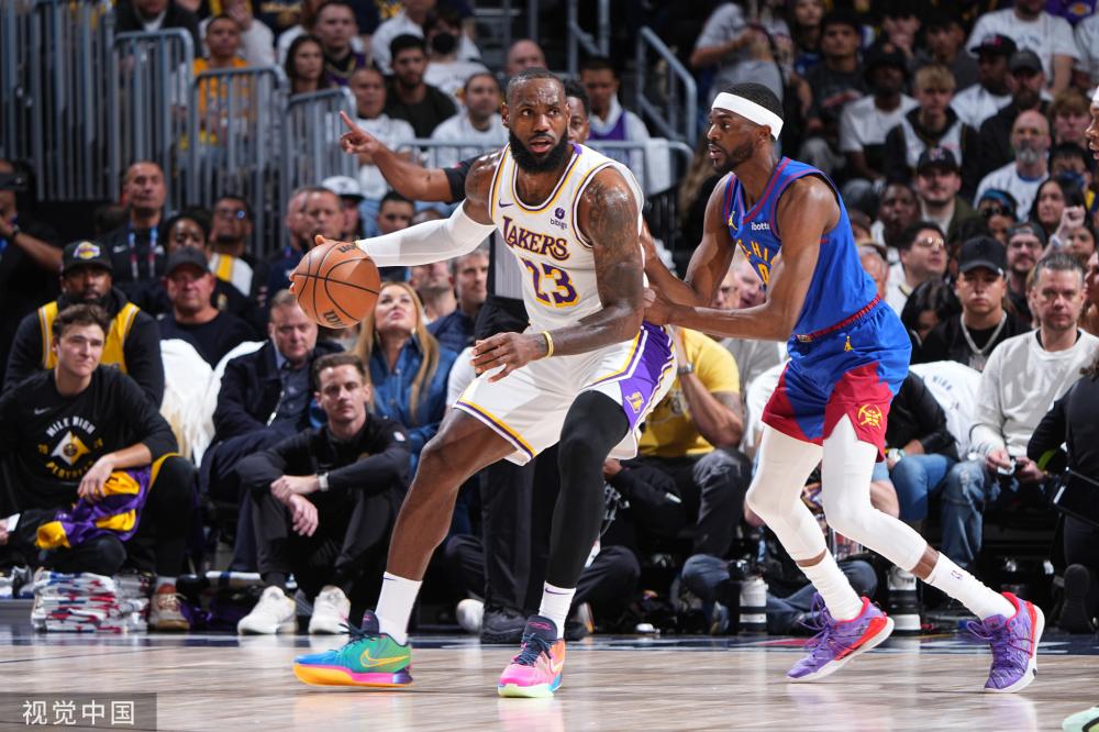 一同期待更 一同期待更