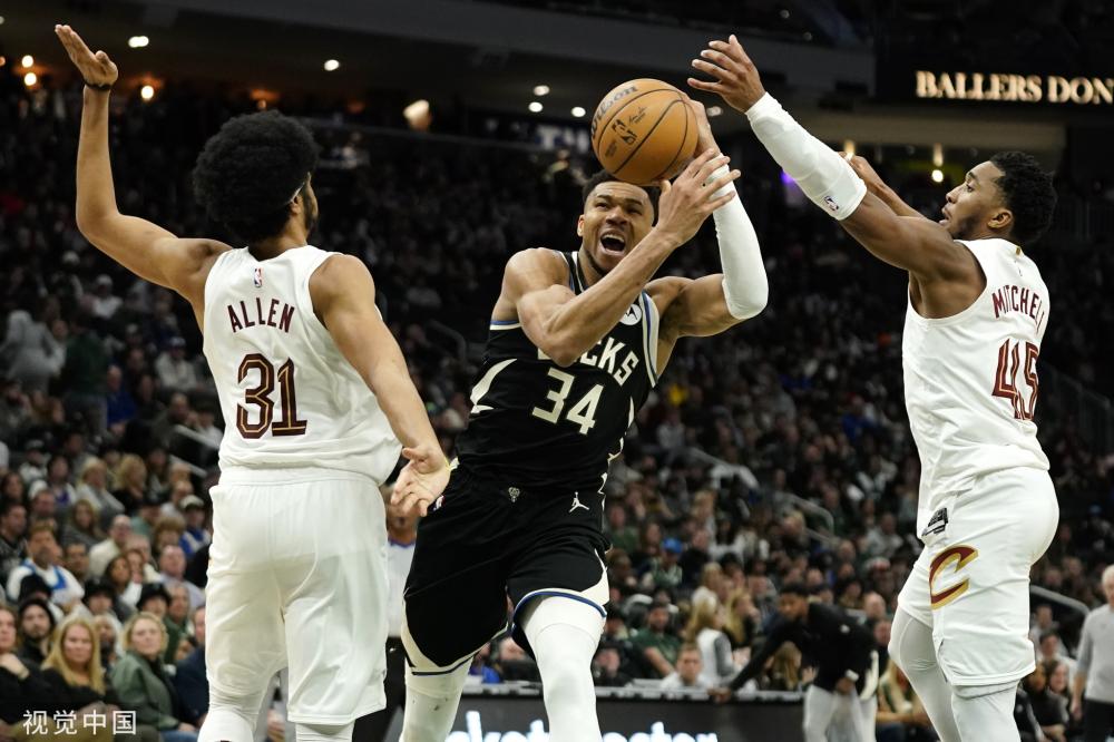 在接受采访 在接受采访